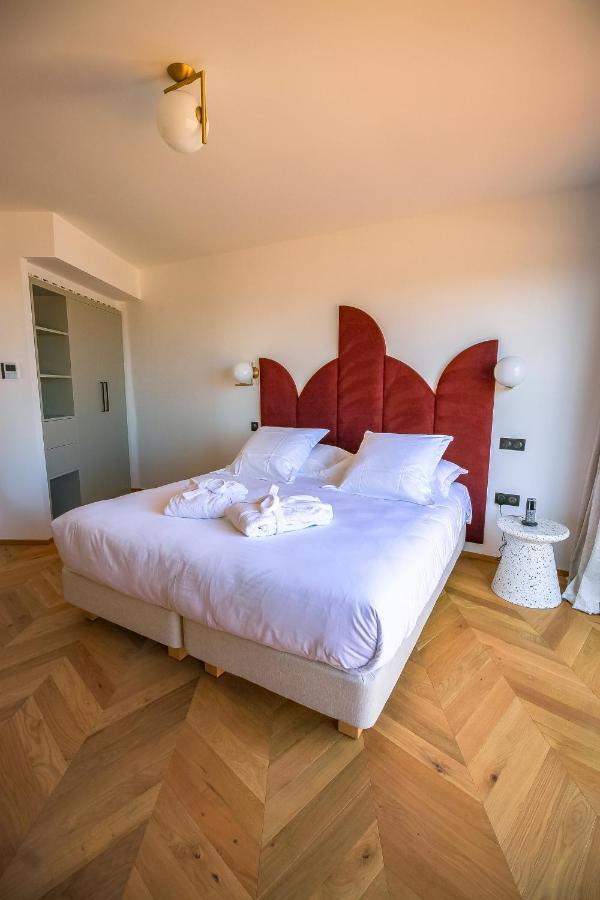 Hotel & Spa Rocabella LʼÎle-Rousse Exteriör bild