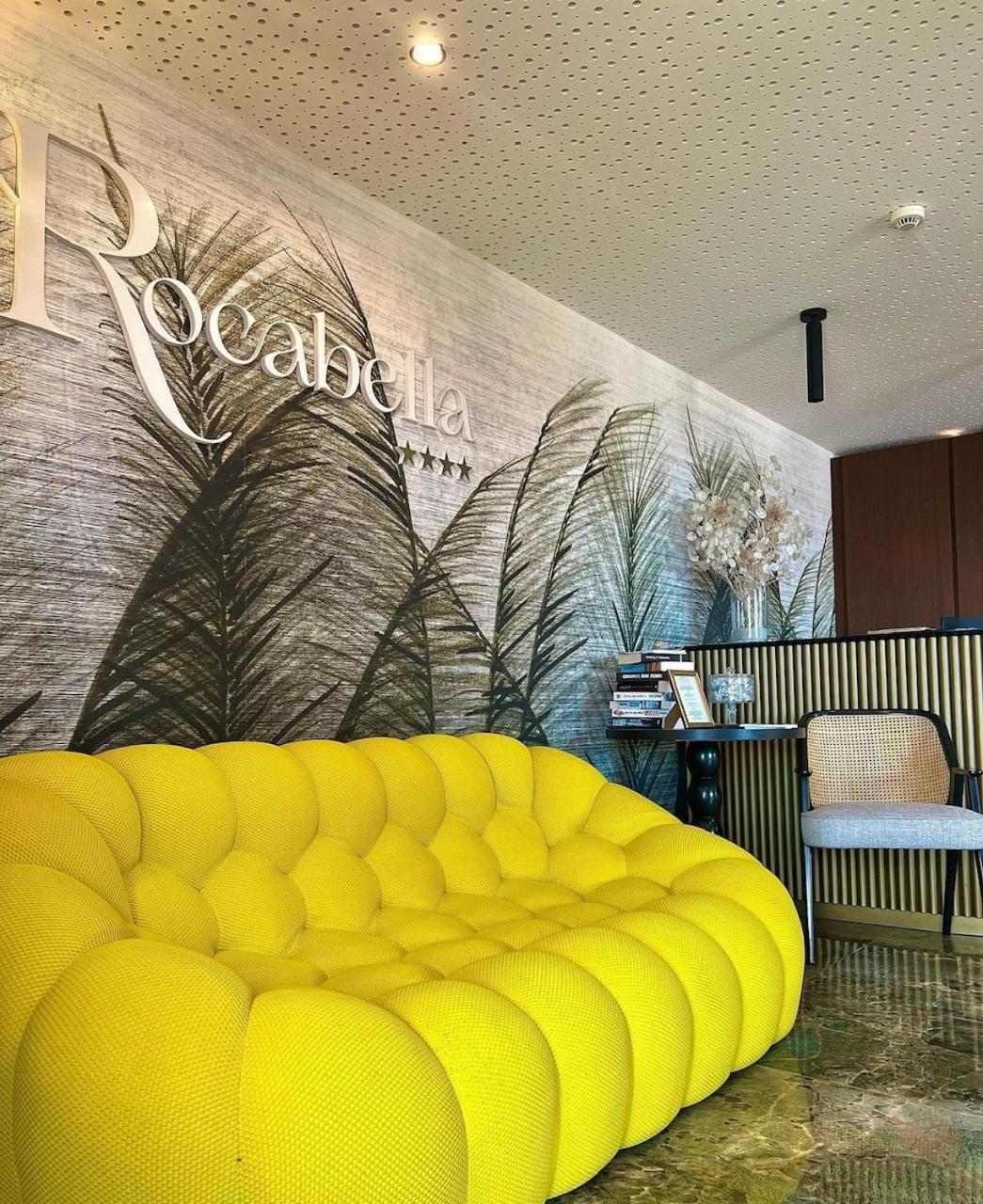 Hotel & Spa Rocabella LʼÎle-Rousse Exteriör bild